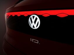 S8-les-logos-bientot-illumines-744779