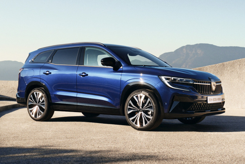 Renault promenio veru Espaceu i preveo ga u krosoverizam