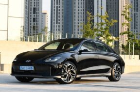 S8-la-hyundai-ioniq-6-elue-meilleure-voiture-du-monde-752084