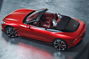 mg-cyberster-convertible-ev