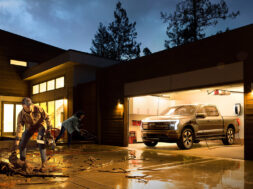 Ford-F150-Lightning-recharge-inversee-02