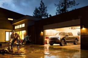 Ford-F150-Lightning-recharge-inversee-02