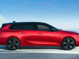 opel-astra-sports-tourer-electric-2023