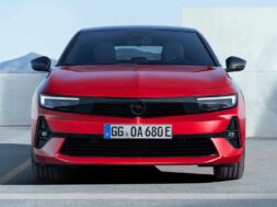 opel-astra-sports-tourer-electric-2023