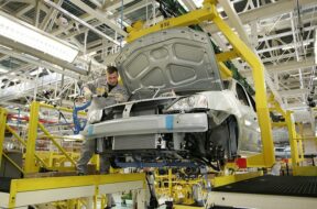 renault_zavod_globallookpress.com.740x555_q85_box-222,0,3337,2336_crop_detail_upscale