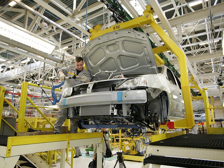 Distributerska mreža Renaulta u Rusiji tuži proizvođača za naknadu štete