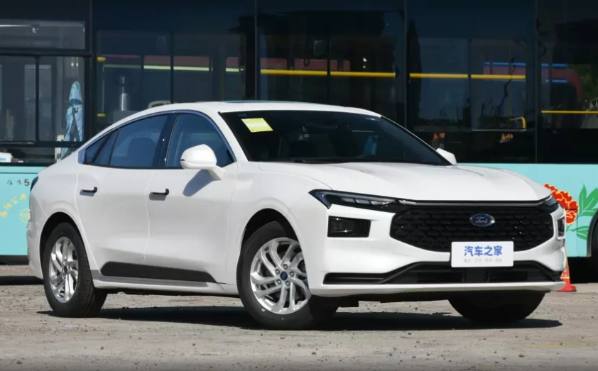 Tvorac uprostio pa pojeftinio Ford Mondeo za koji smo mislili da je izumreo