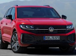 S8-le-volkswagen-touareg-restyle-demarre-finalement-a-87-900eur-761453