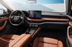 2024-skoda-superb-interior2