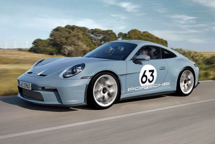 Jubilarac Porsche 911 S / T stiže s atmosferskim motorom i ručnim menjačem