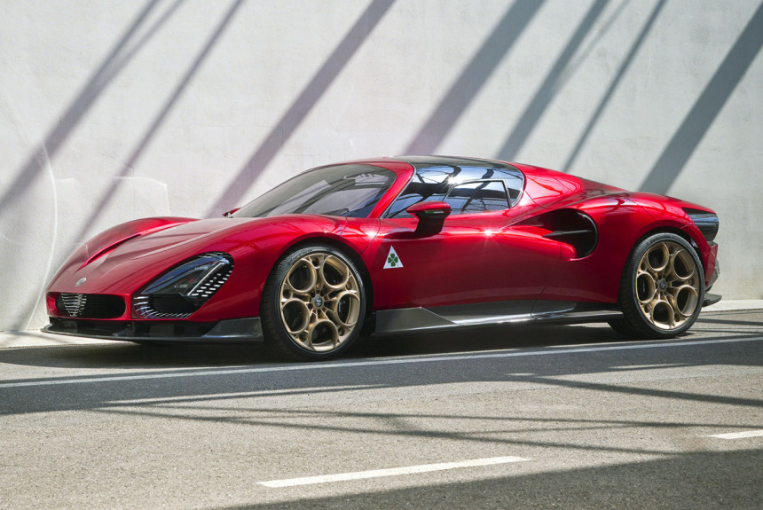 Predstavljen superautomobil Alfa Romeo 33 Stradale