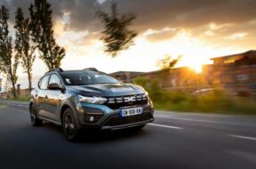 dacia-sandero-stepway-extreme-2023-001_19