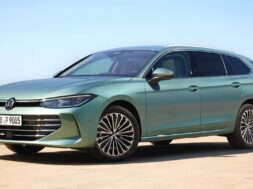 vw-passat-variant-2024