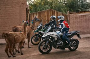 2024-bmw-r-1300-gs—alpaca-stop