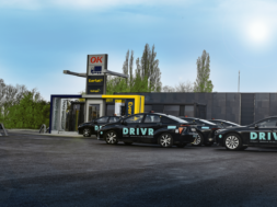 93034833-65c7-45a7-ae40-49dc26f54615_w1600_r1.7780389523169913_fpx34_fpy56