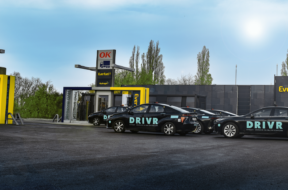 93034833-65c7-45a7-ae40-49dc26f54615_w1600_r1.7780389523169913_fpx34_fpy56