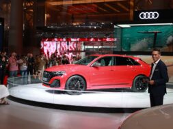 2024-audi-sq8-at-the-2023-geneva-motor-show