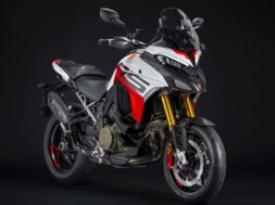 2024-ducati-multistrada-v4-rs—studio—front-right-angle-view