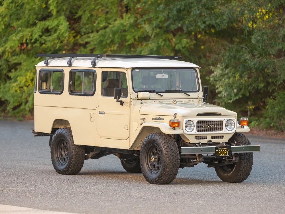 AR pijaca klasika: Klasična Toyota sa modernim Chevroletovim srcem