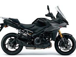 2024-suzuki-gsx-s1000gx—studio—black—right-side