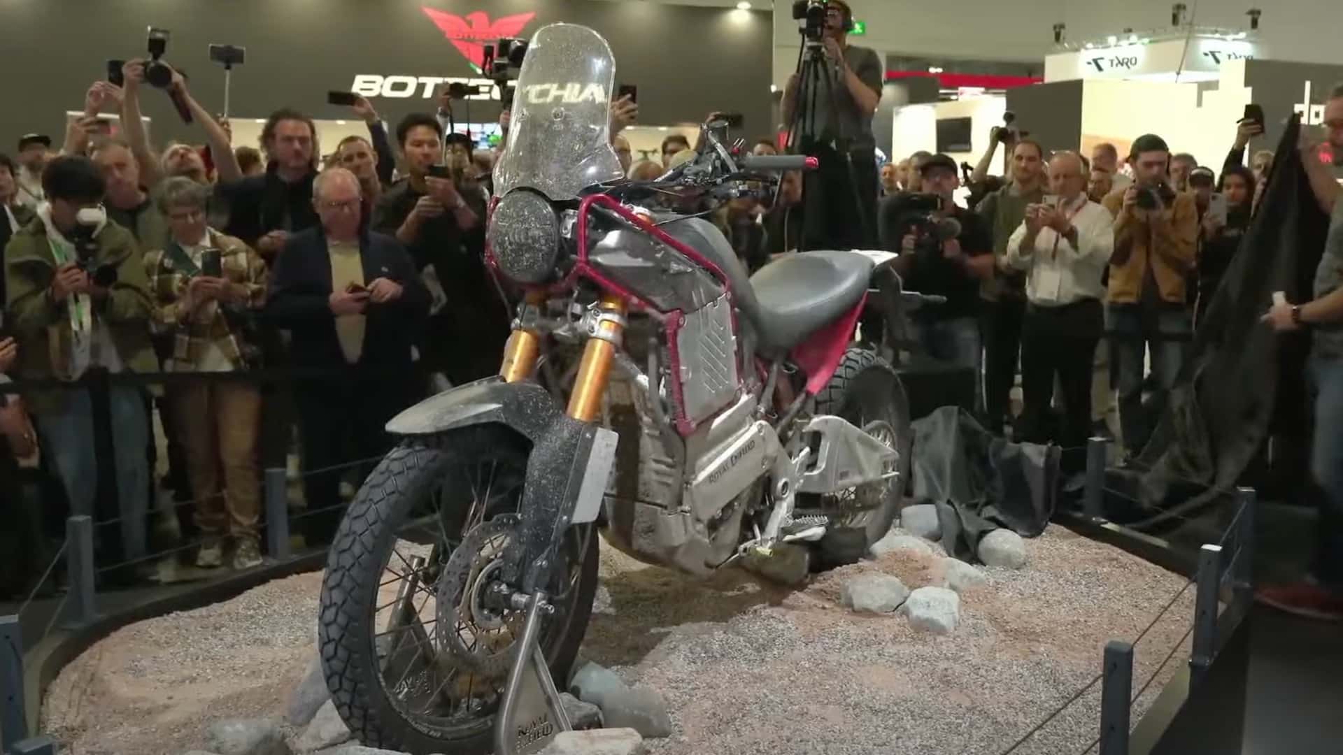 Royal Enfield kreće u budućnost sa električnim konceptom Himalayan