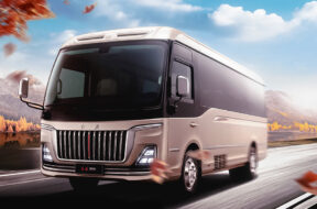 hongqi-bus2