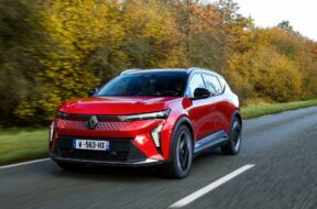 renault-scenic-e-tech-2023-rouge-avg-mk