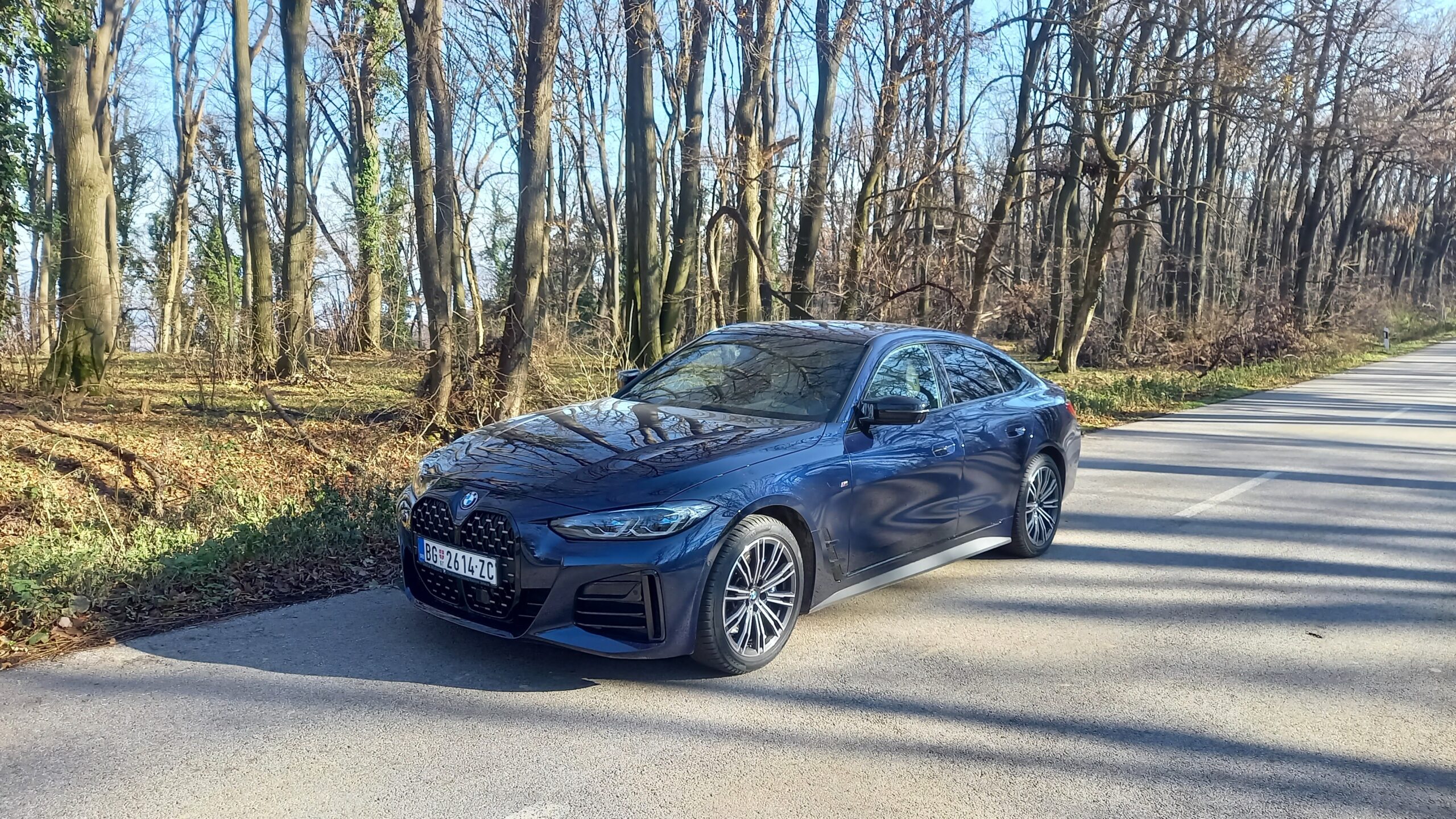 AR test: BMW M440i vs. i4 M50