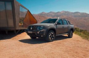 renault-duster-oroch-2022-gris-avg-mk-bd