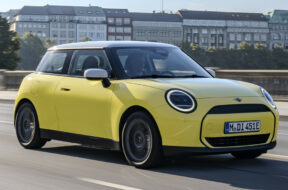 p90537186-highres-mini-cooper-e-02-202