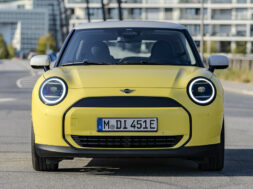 p90537218-highres-mini-cooper-e-02-202