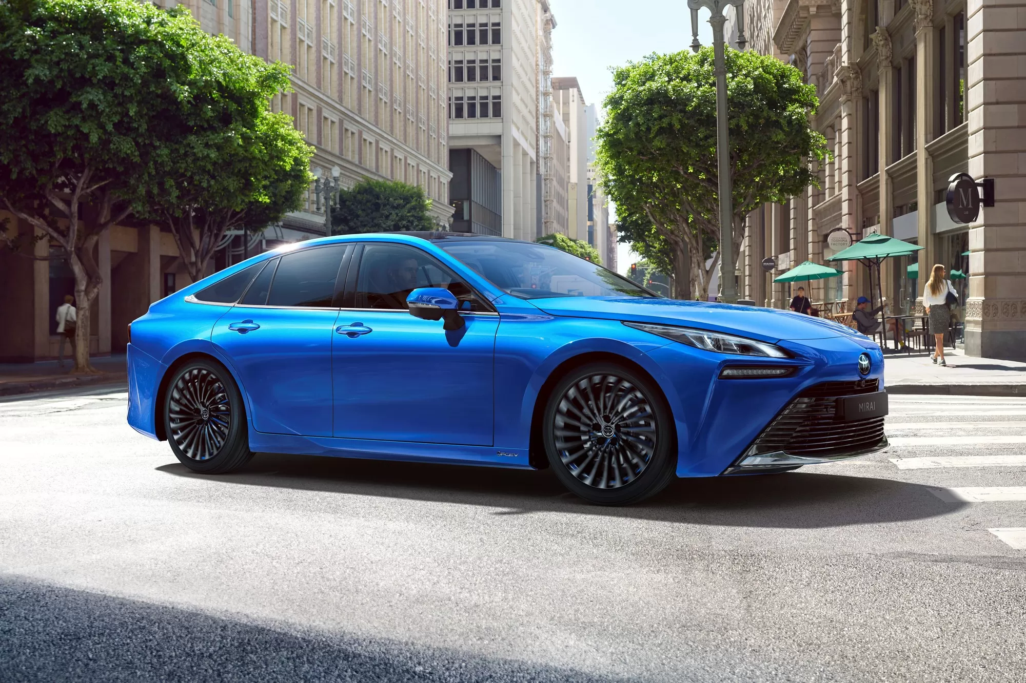 Toyota Mirai malo poboljšana i u Americi zamalo jeftinija od Corolle