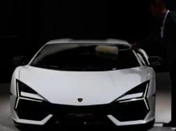 9998ae63-5708-413b-bd87-84ccf8311e15_w960_r1.778_fpx64.57_fpy49.99