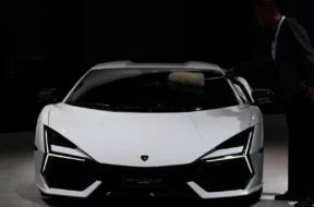 9998ae63-5708-413b-bd87-84ccf8311e15_w960_r1.778_fpx64.57_fpy49.99