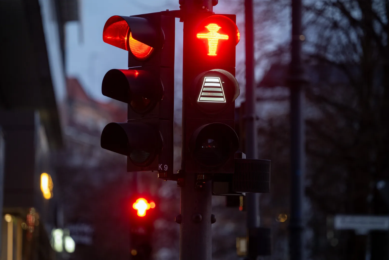Nemačka uvodi „pešakoljubivije“ semafore