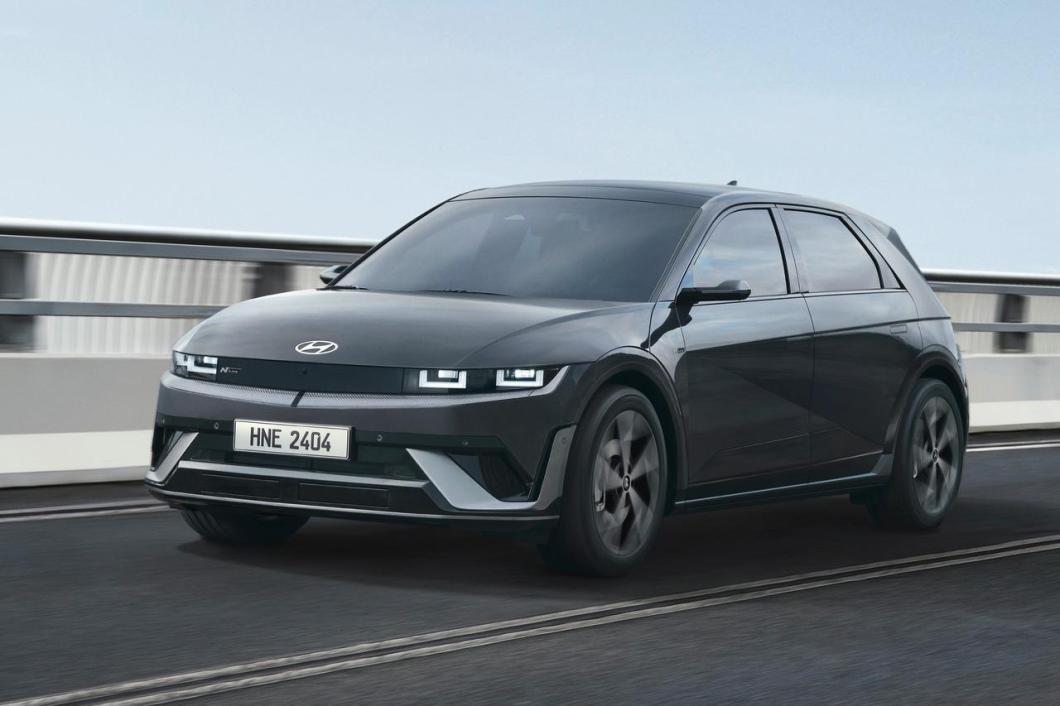 Ameri po’apsili više od 300 radnika u fabrici Hyundai-LG zbog „rada na crno“