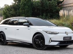 volkswagen-id.7-gtx-tourer-2024