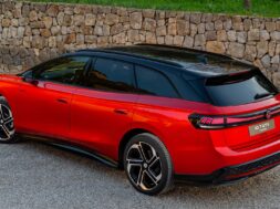 volkswagen-id.7-gtx-tourer-2024 (4)