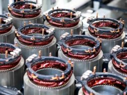 913a5a07ba3015dd3a9baad22890a174f85ca18b7d6391d0ec38f72900fda0db