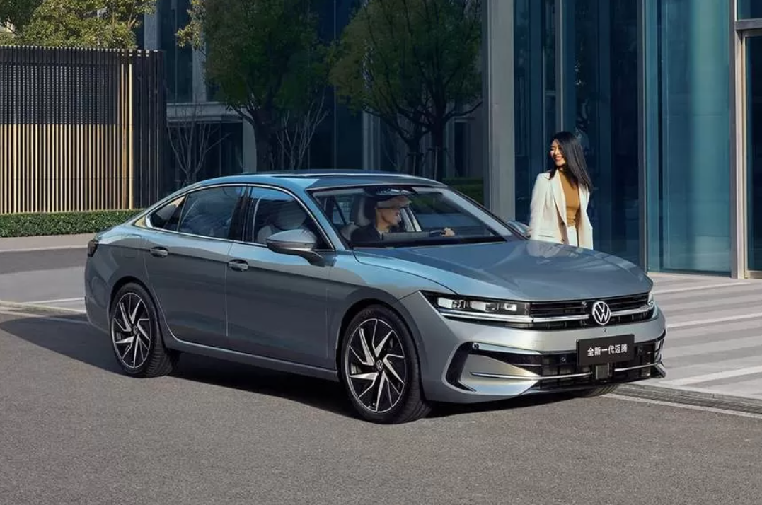 Predstavljena je nova generacija Volkswagenove limuzine koja se odrekla statusa klona Passata