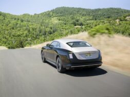 rolls-royce-spectre-olivin-07-830×553