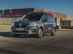 renault-kangoo-van-2022-gris-avg-mk-bd