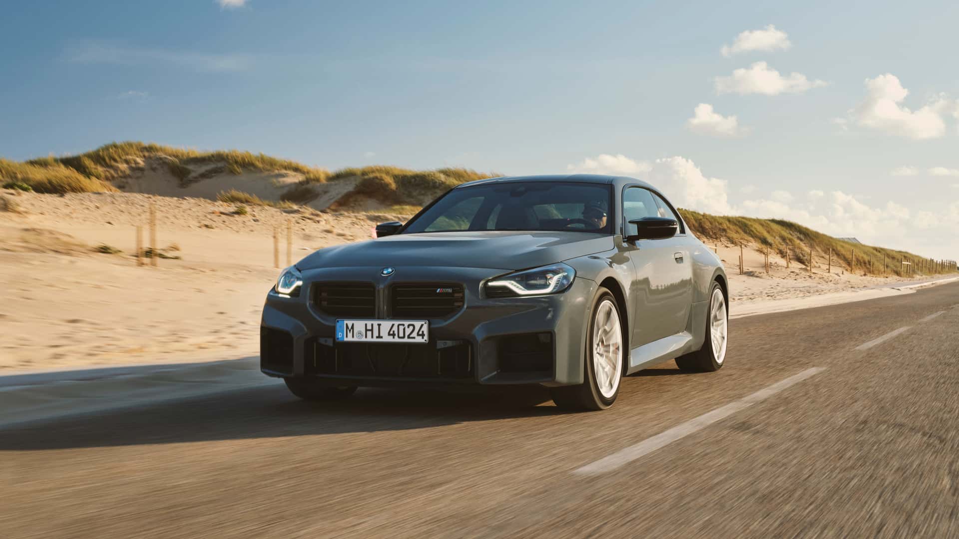 Osvežen najmanji „M“: BMW M2 dobija više snage i nove boje