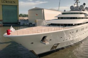 250-million-superyacht-honolulu-lost-in-major-fire-at-lurssen-shipyard_4