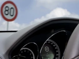 Fahrerassistenz-Systeme-Pflicht-1140×570