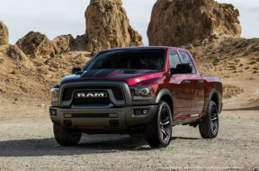 my24-ram-1500-classic-gallery-expanded-desktop-05jpgimage1440