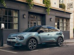 citroen-e-c4-2020-gris-avg-mk-bd