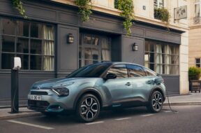 citroen-e-c4-2020-gris-avg-mk-bd