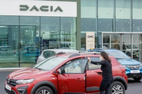 2022-Story-Dacia-Dealerships-see-Dacias-new-face1