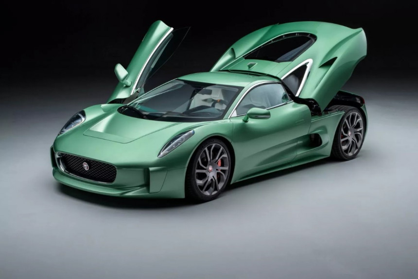 Superautomobil Jaguar C-X75 konačno stiže na javne puteve